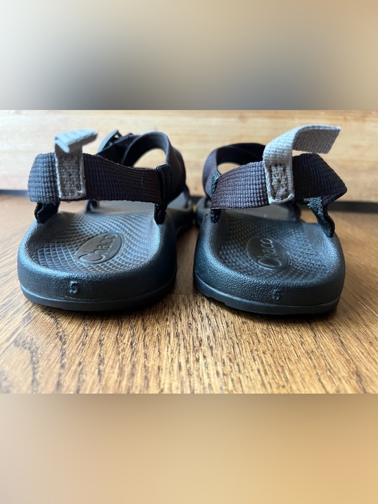 Chaco ZX/1 Ecotread Kids Sandals Size 5 Black